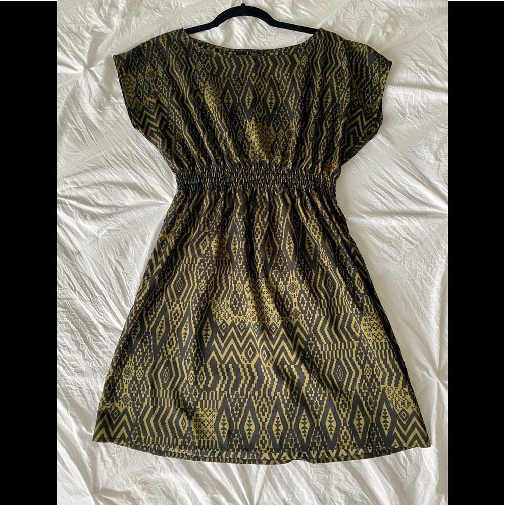 Dark moss green geometric design dress